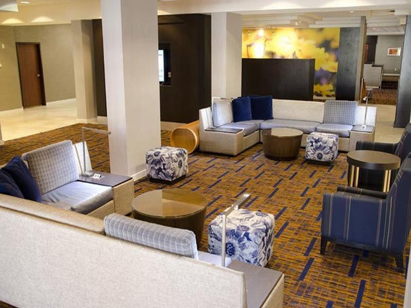 Courtyard Waterbury Downtown Hotel Bagian luar foto
