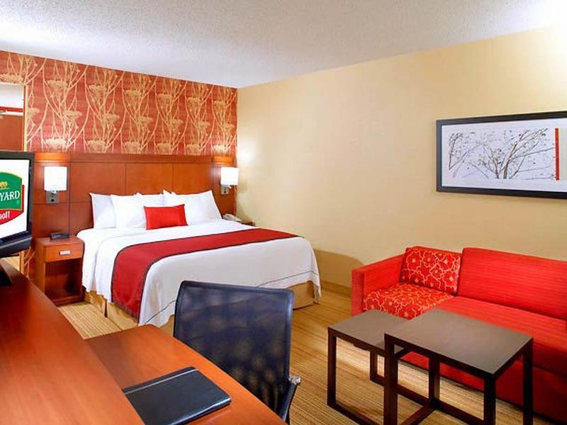 Courtyard Waterbury Downtown Hotel Bagian luar foto