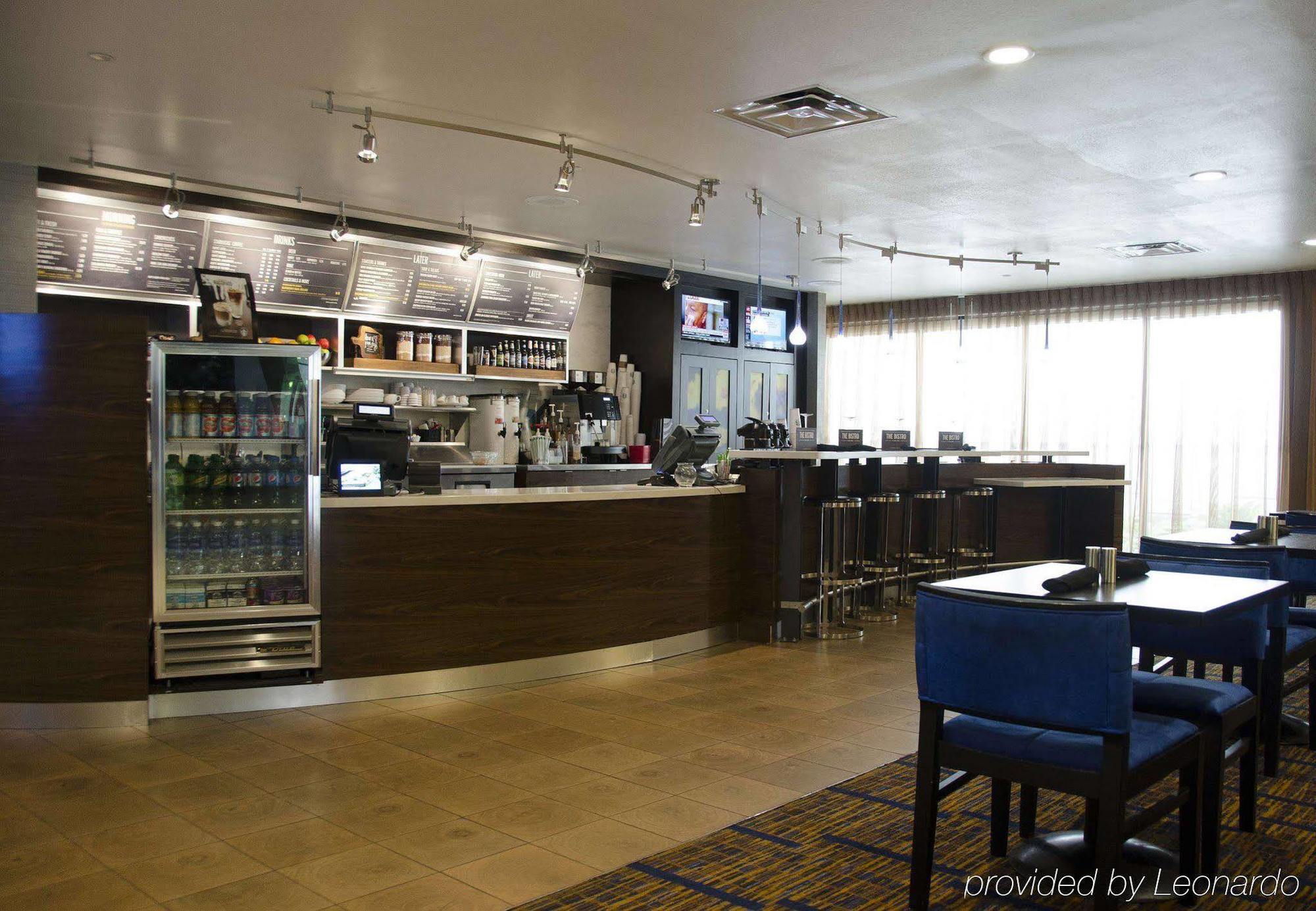 Courtyard Waterbury Downtown Hotel Bagian luar foto